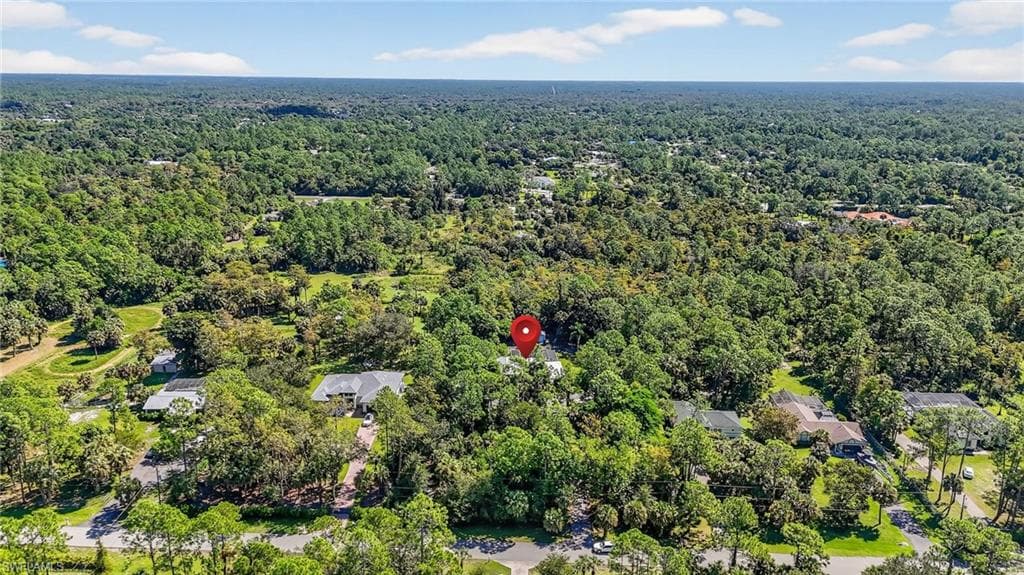 410 6th St NE, Naples, FL 34120-40