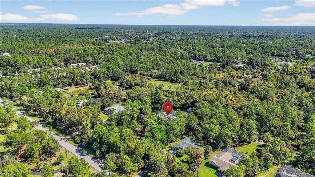 410 6th St NE, Naples, FL 34120-41