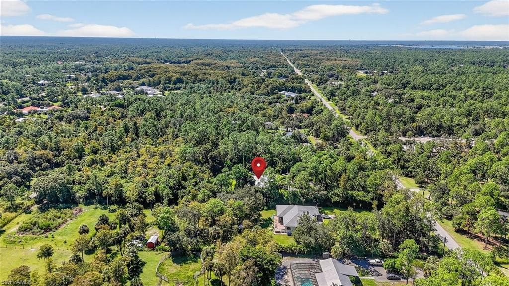 410 6th St NE, Naples, FL 34120-44