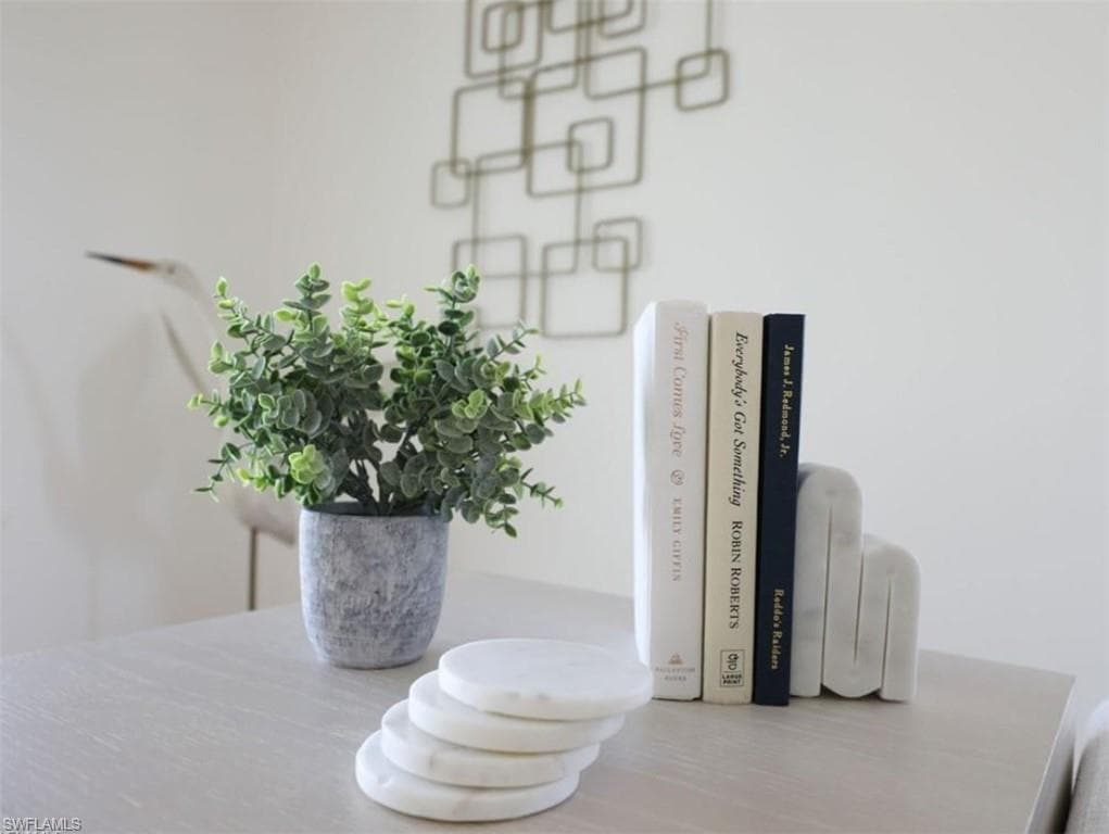 2601 Gulf Shore Blvd N 34, Naples, FL 34103-24