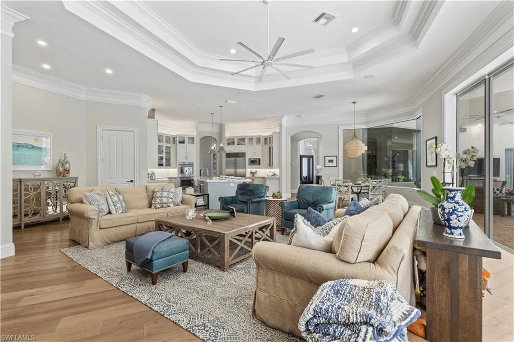 2900 Indigobush Way, Naples, FL 34105-11