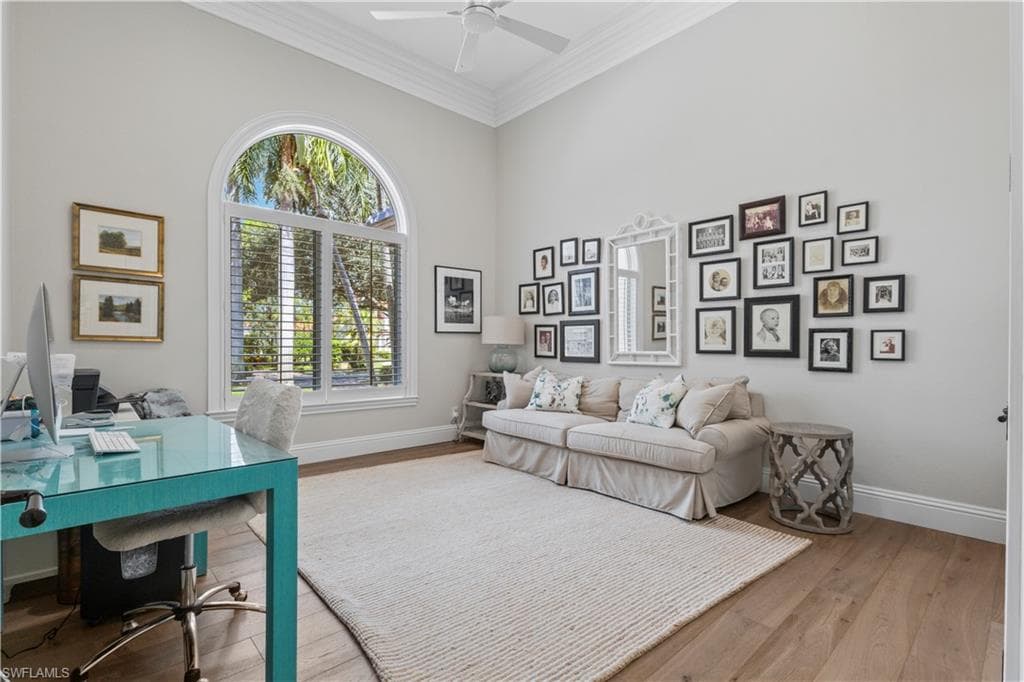 2900 Indigobush Way, Naples, FL 34105-25