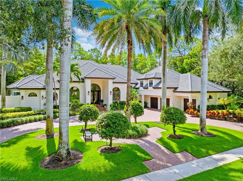 2900 Indigobush Way, Naples, FL 34105-1