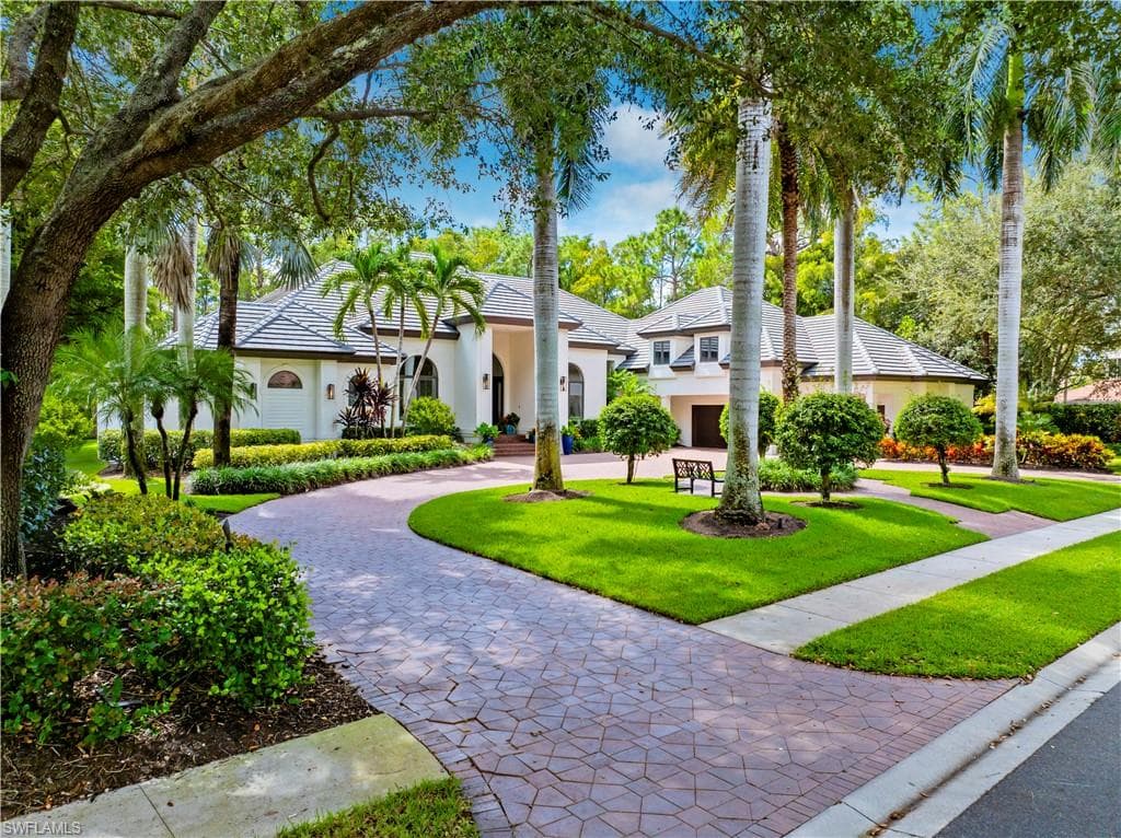 2900 Indigobush Way, Naples, FL 34105-3