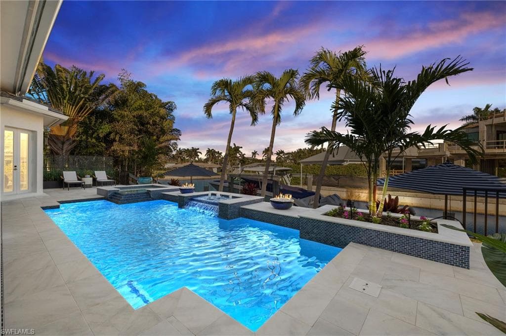 1955 Tarpon Rd, Naples, FL 34102-9