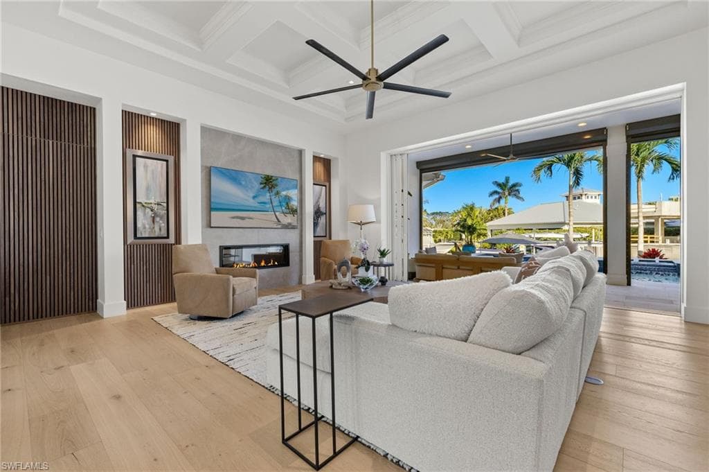 1955 Tarpon Rd, Naples, FL 34102-7