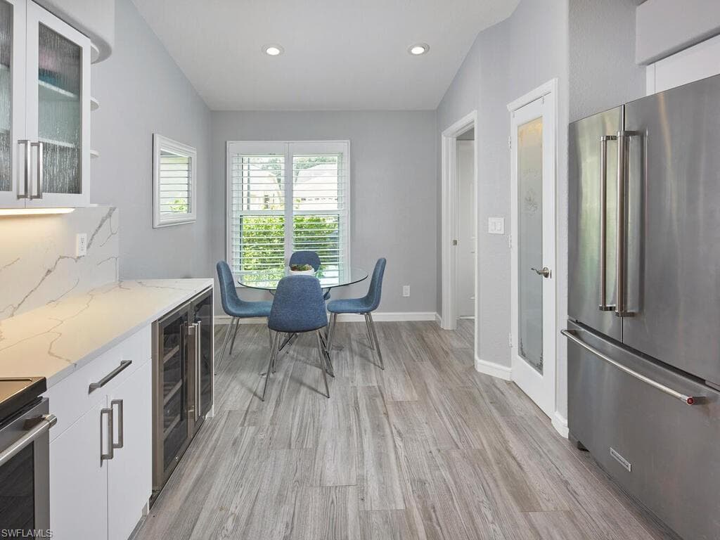 8260 Ibis Cove Cir B226, Naples, FL 34119-9