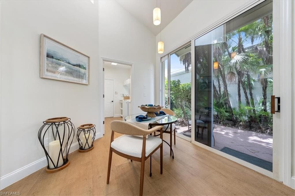 171 Via Napoli, Naples, FL 34105-13