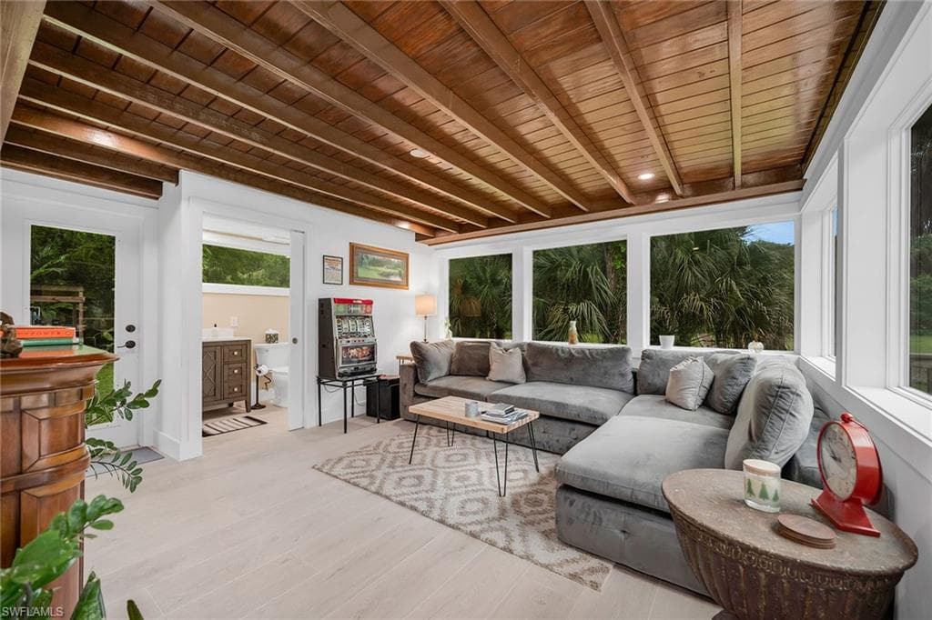 1821 Krape Rd, Naples, FL 34120-14