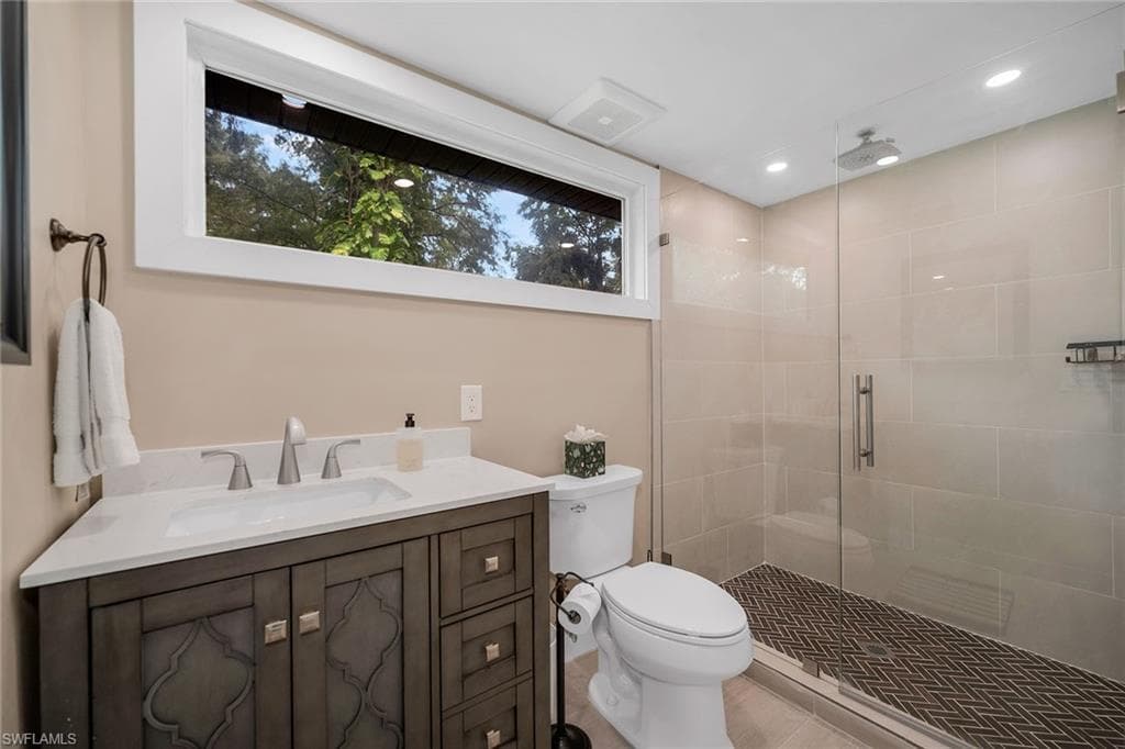 1821 Krape Rd, Naples, FL 34120-15