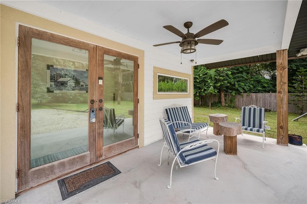 1821 Krape Rd, Naples, FL 34120-26
