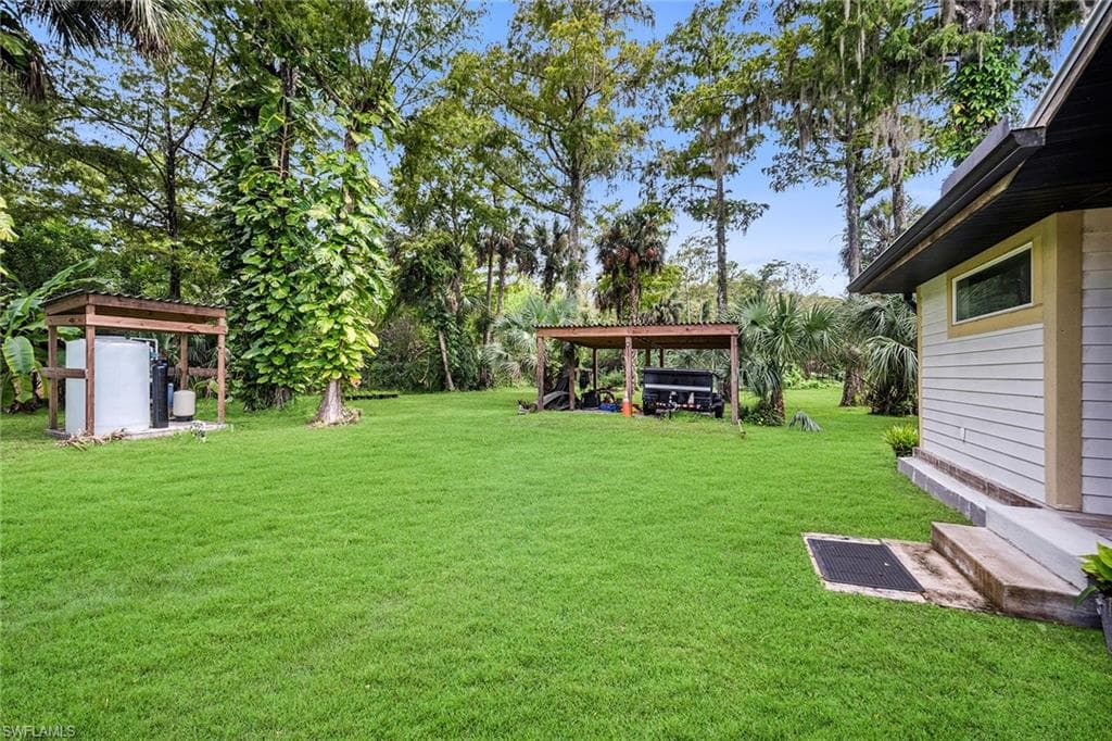 1821 Krape Rd, Naples, FL 34120-30