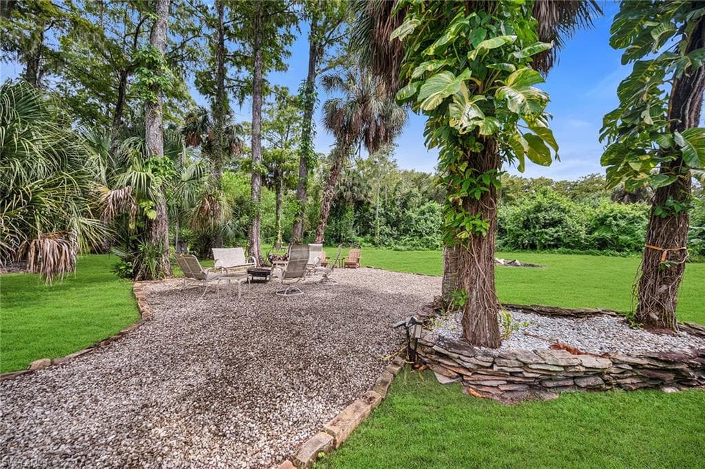 1821 Krape Rd, Naples, FL 34120-34