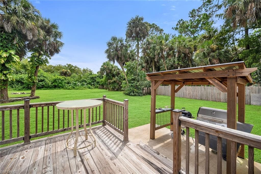 1821 Krape Rd, Naples, FL 34120-35