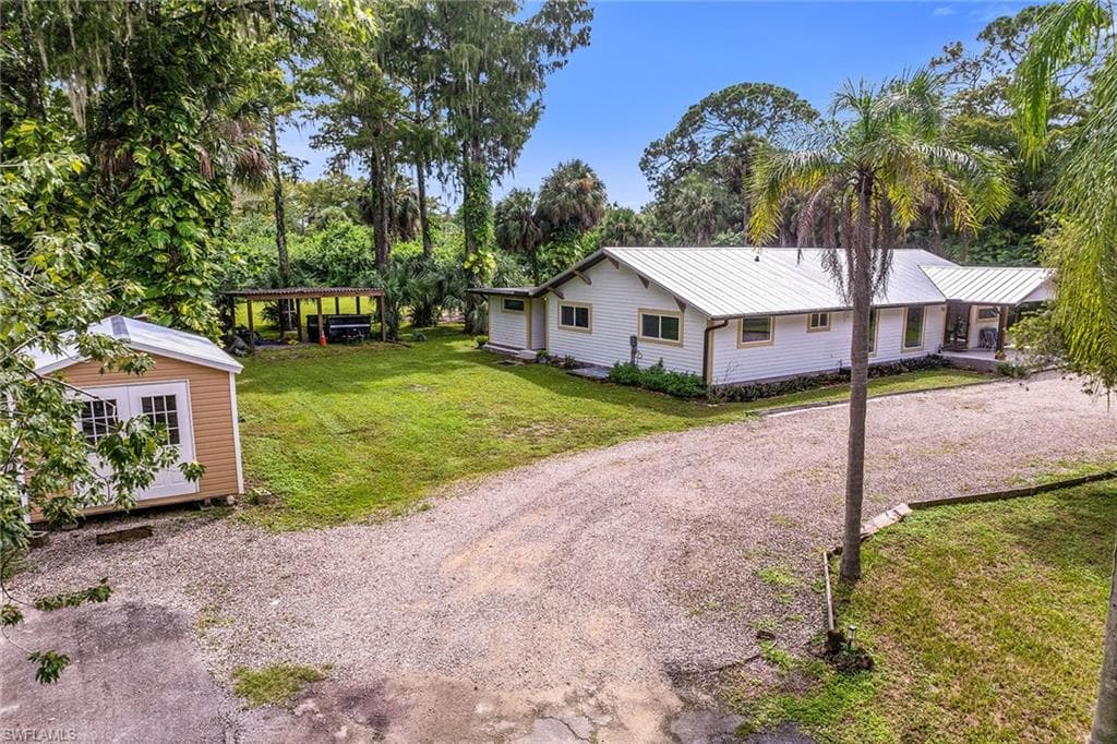 1821 Krape Rd, Naples, FL 34120-36