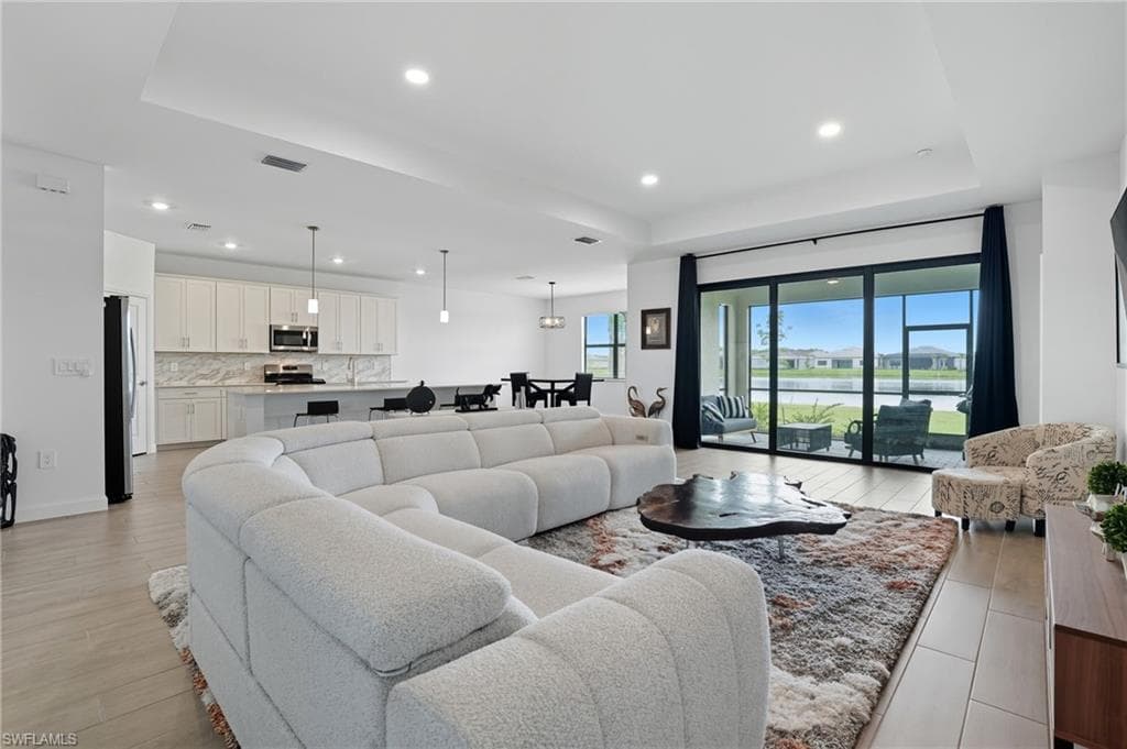 19050 Hanley Blvd, Estero, FL 33928-9