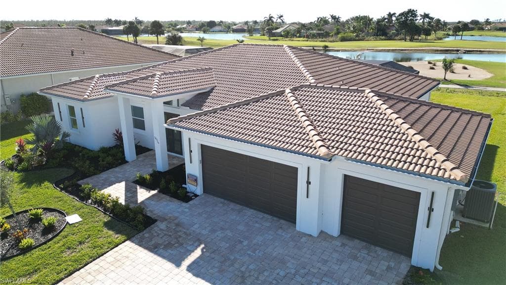 18716 Ensenada Dr, Naples, FL 34114-34