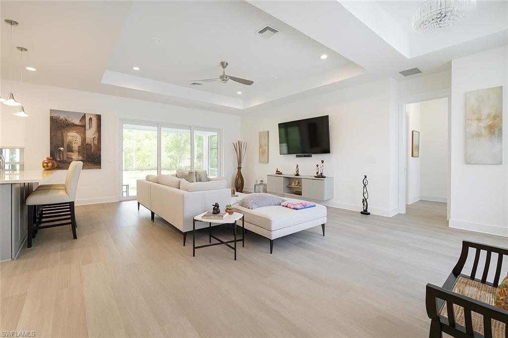 3068 2nd St NW, Naples, FL 34120-16