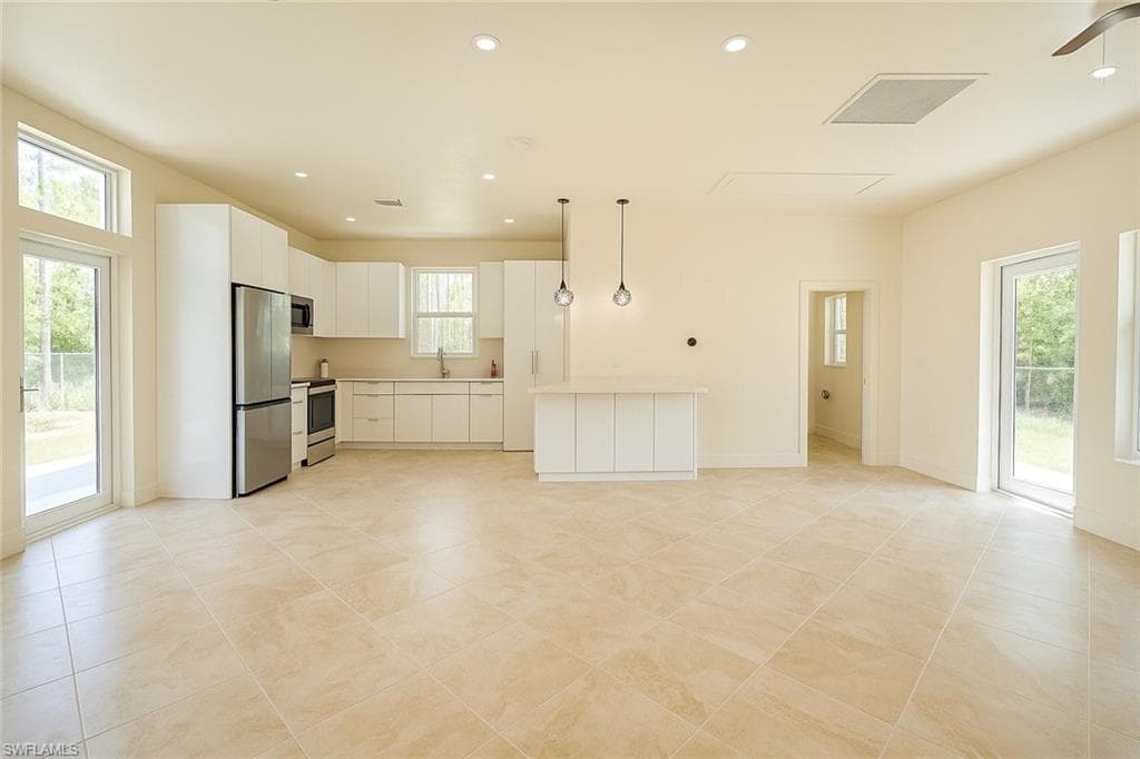 3068 2nd St NW, Naples, FL 34120-39