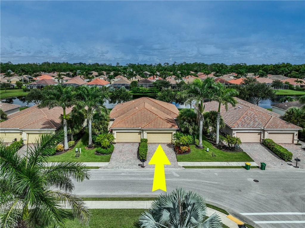 14496 Grapevine Dr, Naples, FL 34114-19