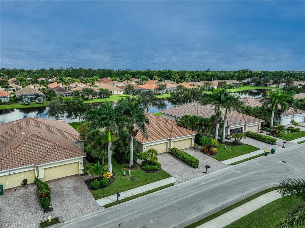 14496 Grapevine Dr, Naples, FL 34114-30