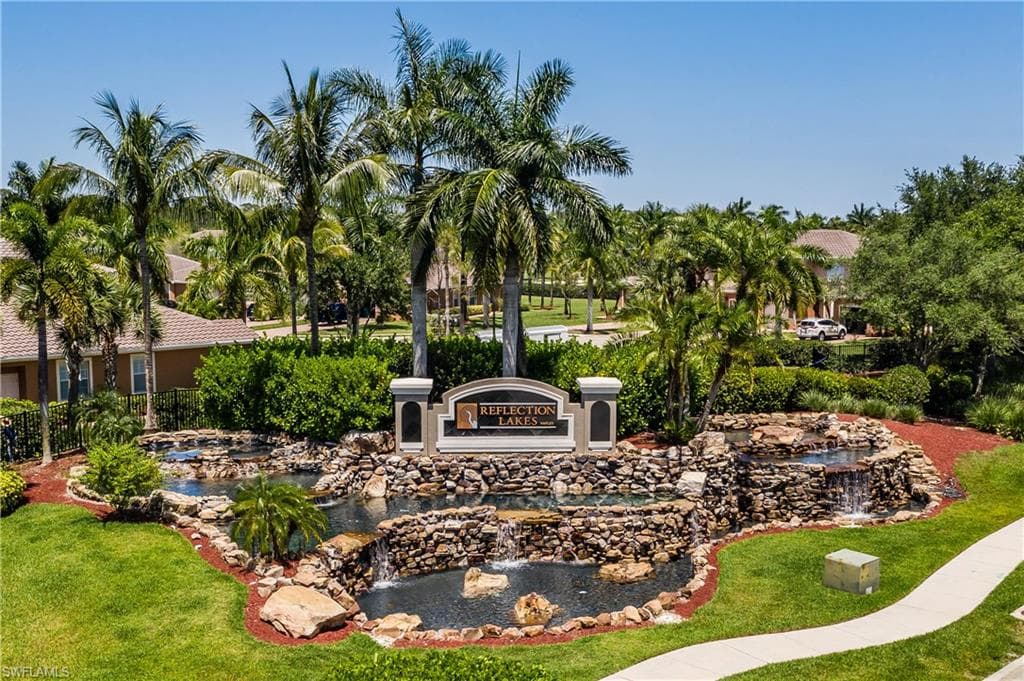 14496 Grapevine Dr, Naples, FL 34114-45