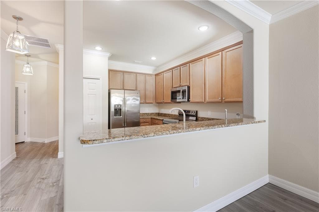 14496 Grapevine Dr, Naples, FL 34114-4
