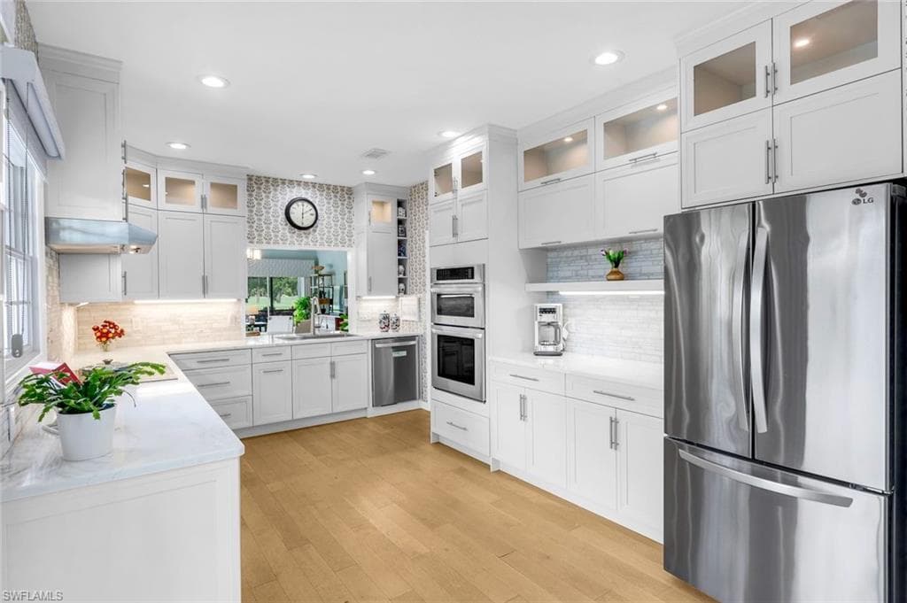 28 Golf Cottage Dr, Naples, FL 34105-11