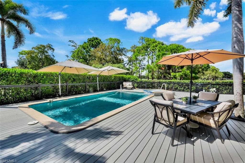 28 Golf Cottage Dr, Naples, FL 34105-30