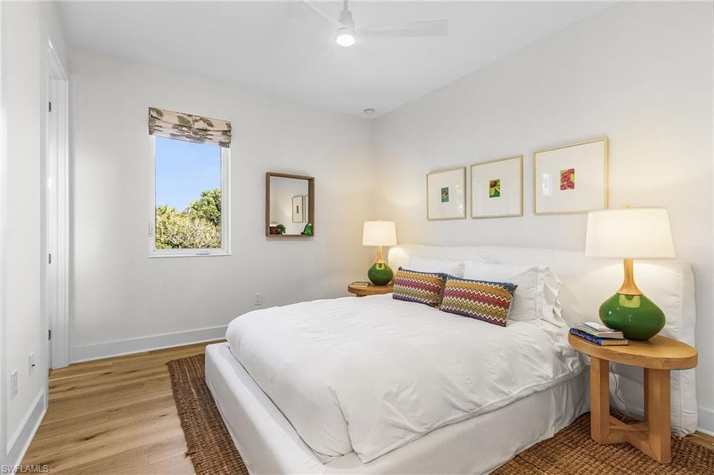 591 93rd Ave N, Naples, FL 34108-22