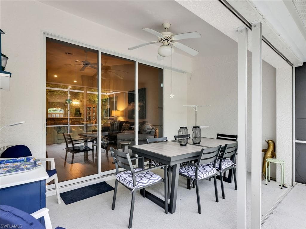 5321 Whitten Dr, Naples, FL 34104-25