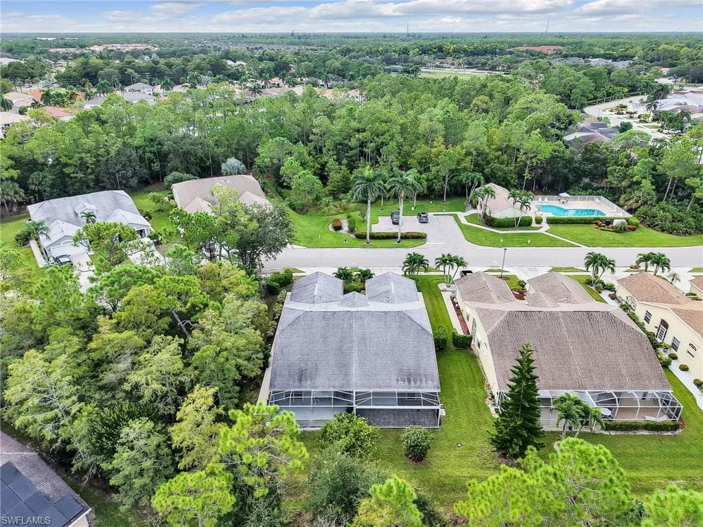 5321 Whitten Dr, Naples, FL 34104-33