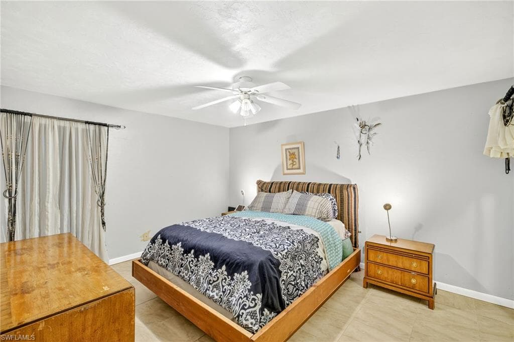 2315 54th Ter SW, Naples, FL 34116-13
