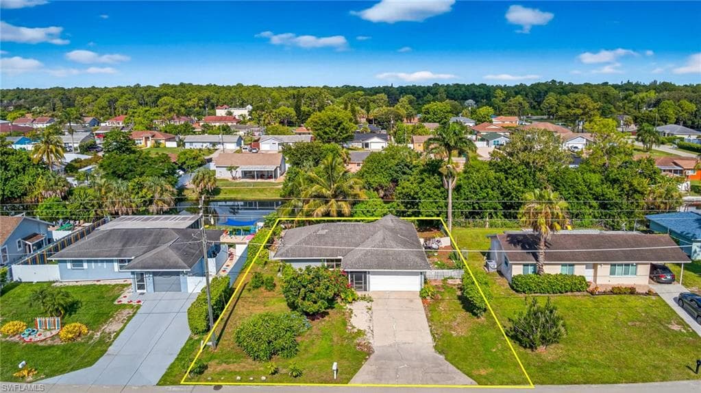 2315 54th Ter SW, Naples, FL 34116-24