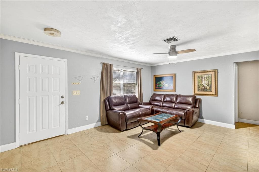 2315 54th Ter SW, Naples, FL 34116-3