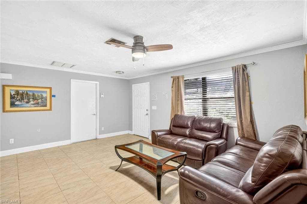 2315 54th Ter SW, Naples, FL 34116-5