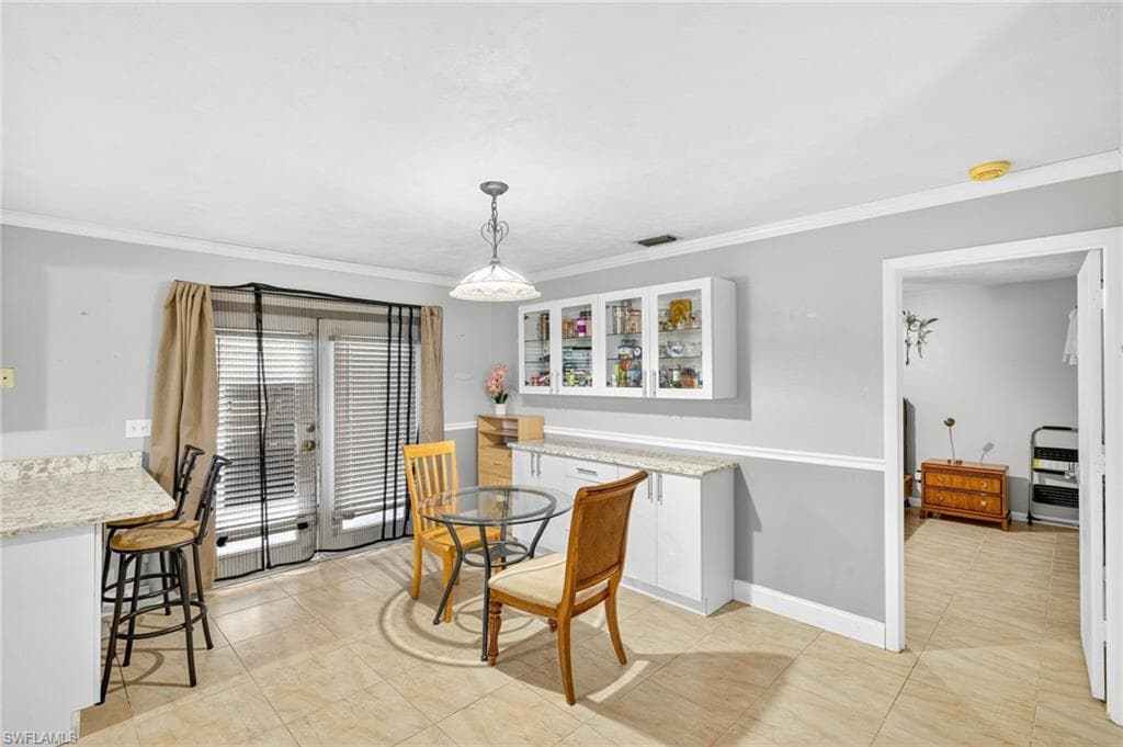 2315 54th Ter SW, Naples, FL 34116-6