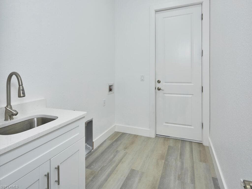 3677 Oil Well Rd, Naples, FL 34120-18