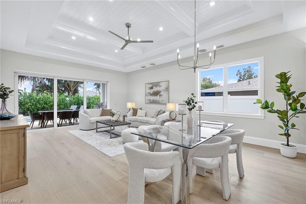 664 100th Ave N, Naples, FL 34108-12