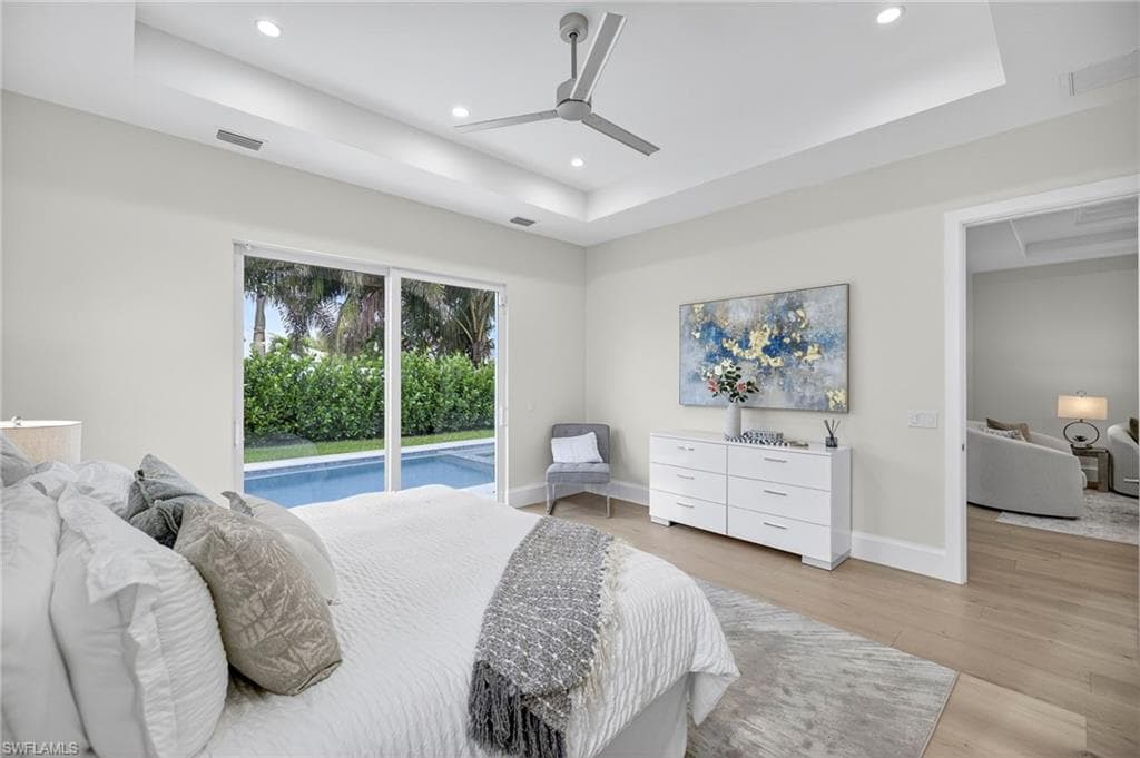 664 100th Ave N, Naples, FL 34108-20