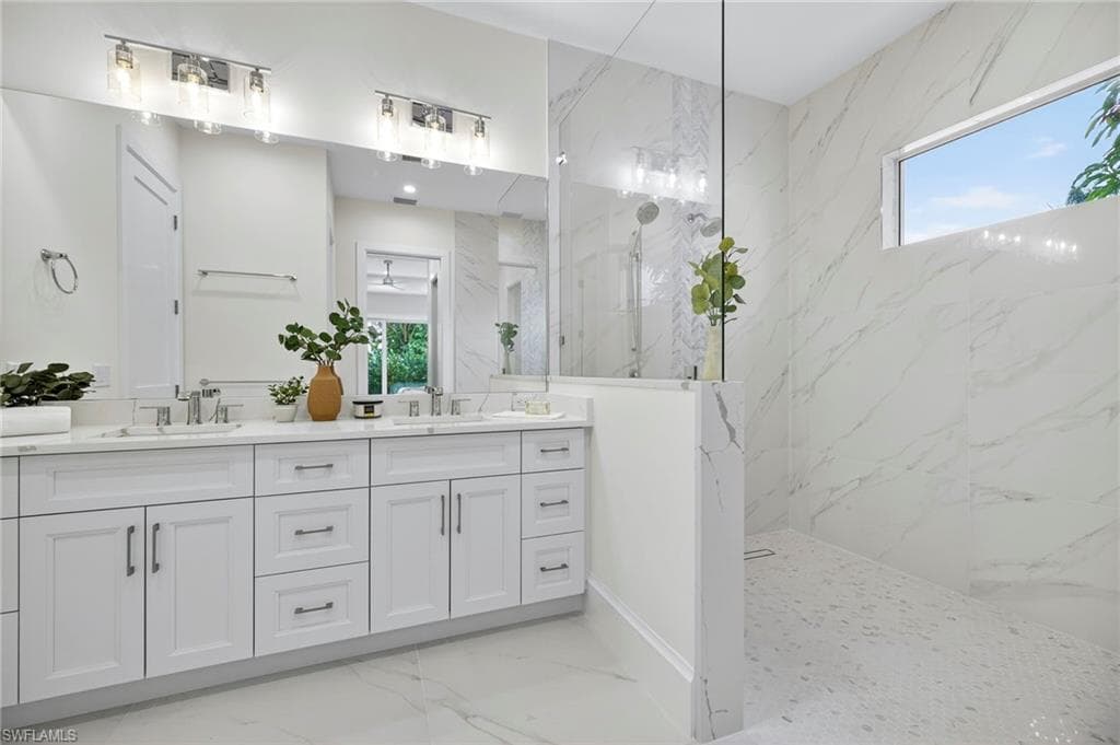 664 100th Ave N, Naples, FL 34108-22