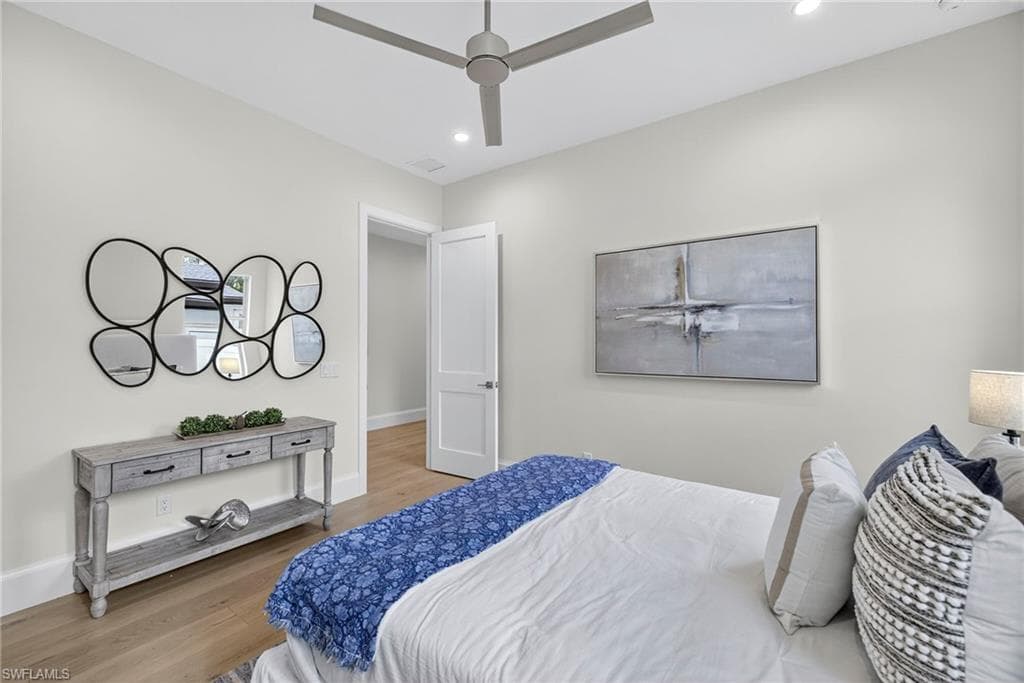 664 100th Ave N, Naples, FL 34108-31