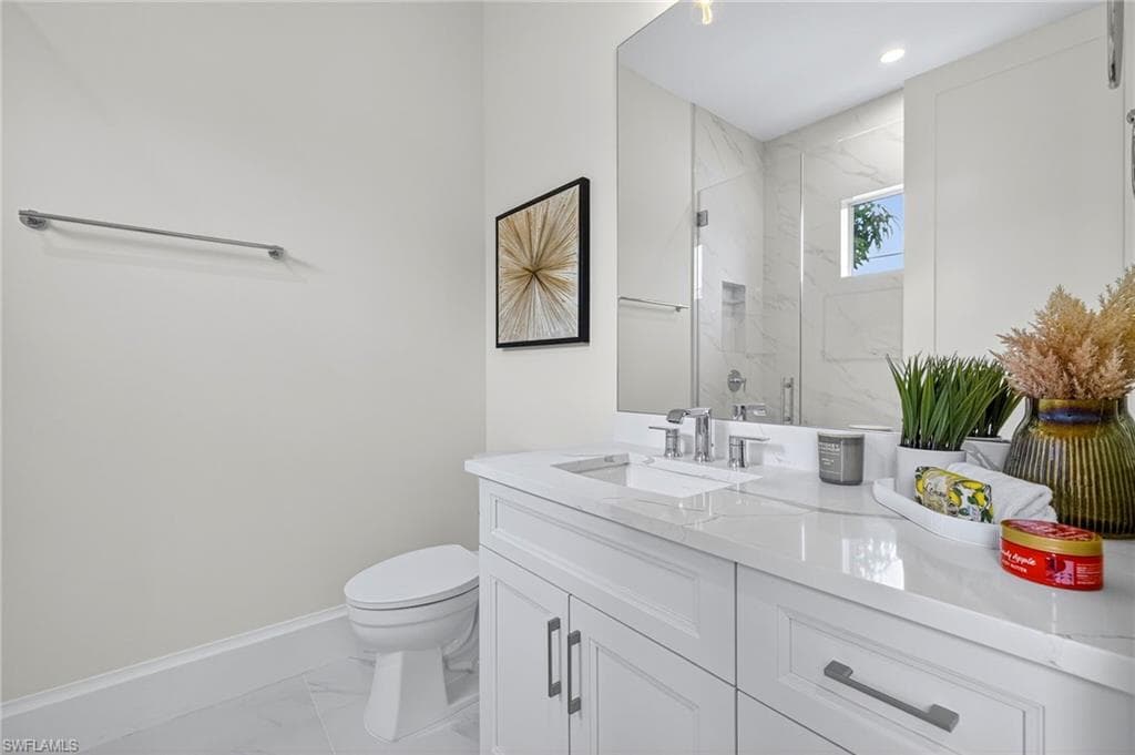 664 100th Ave N, Naples, FL 34108-32