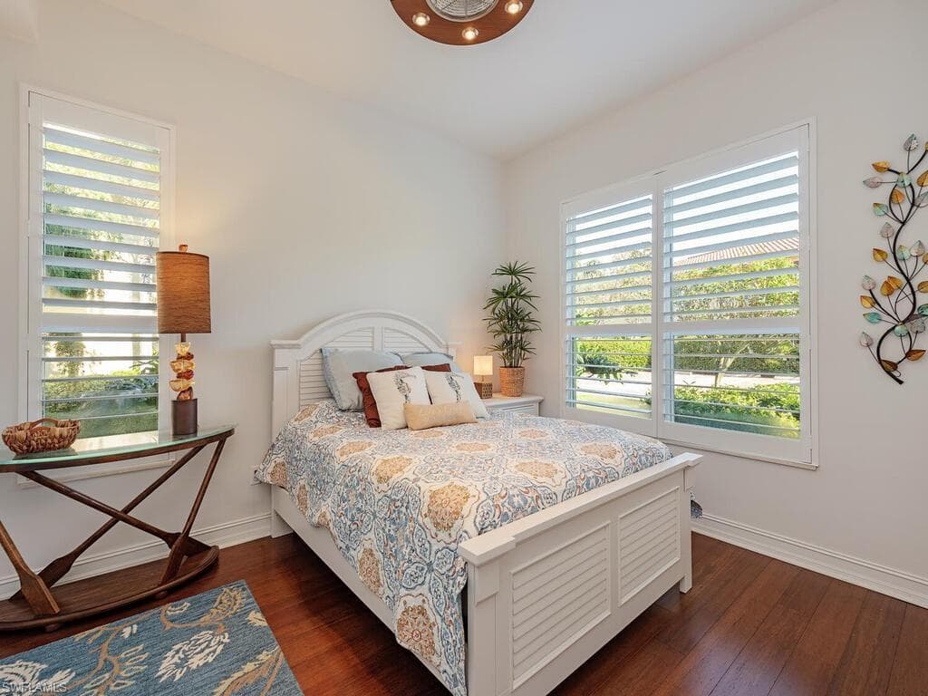 1830 Les Chateaux Blvd 104, Naples, FL 34109-10