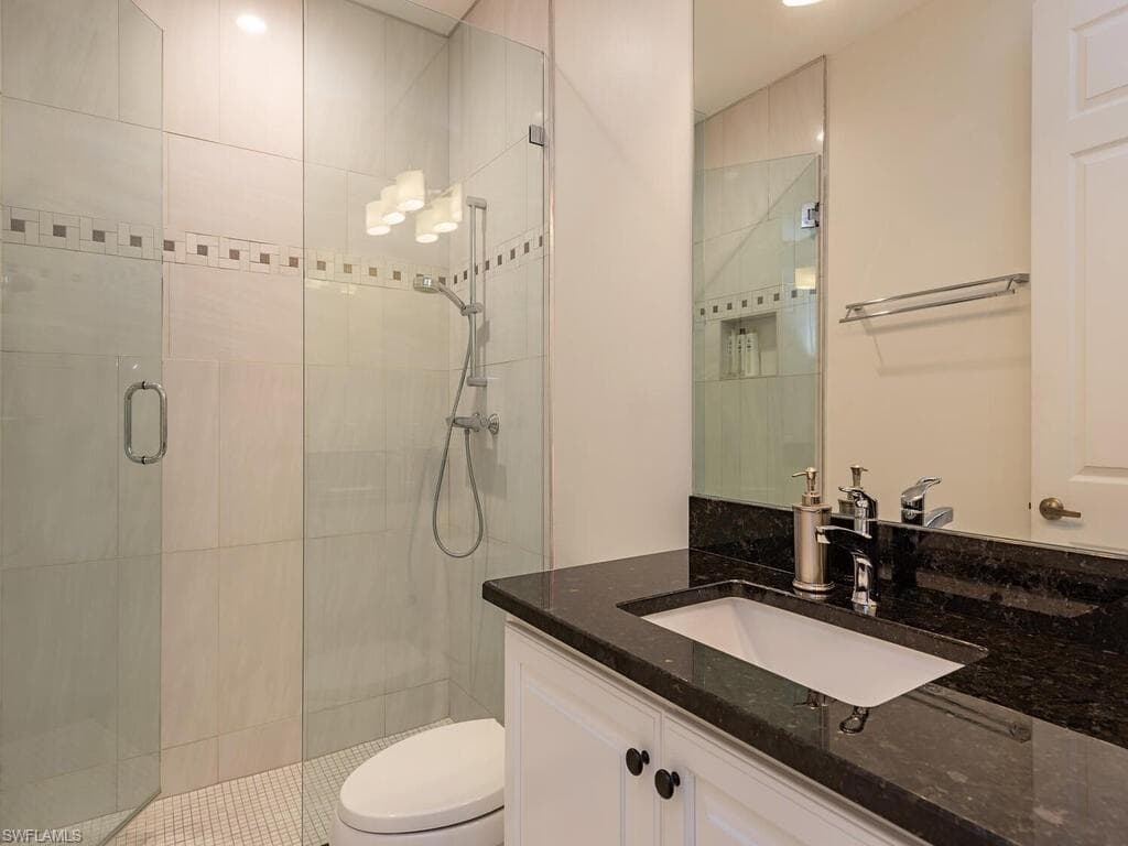 1830 Les Chateaux Blvd 104, Naples, FL 34109-11