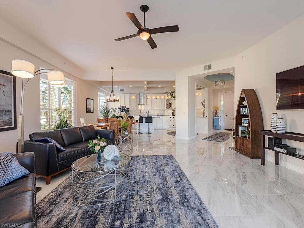 1830 Les Chateaux Blvd 104, Naples, FL 34109-6