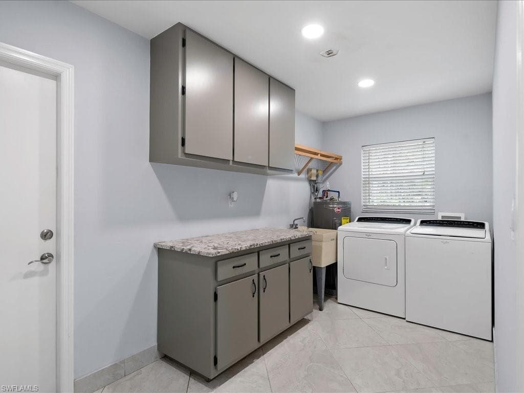 4220 11th Ave SW, Naples, FL 34116-17