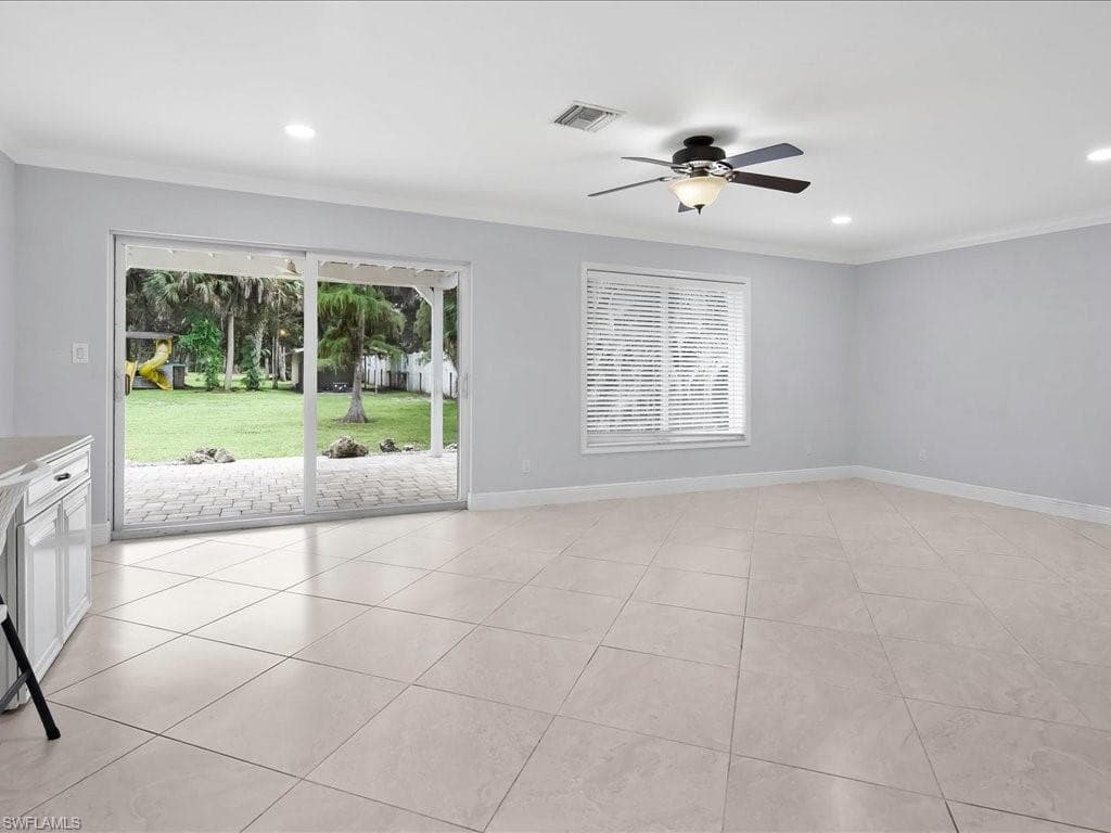 4220 11th Ave SW, Naples, FL 34116-7