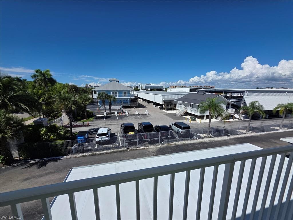 1100 8th Ave S 305a, Naples, FL 34102-8
