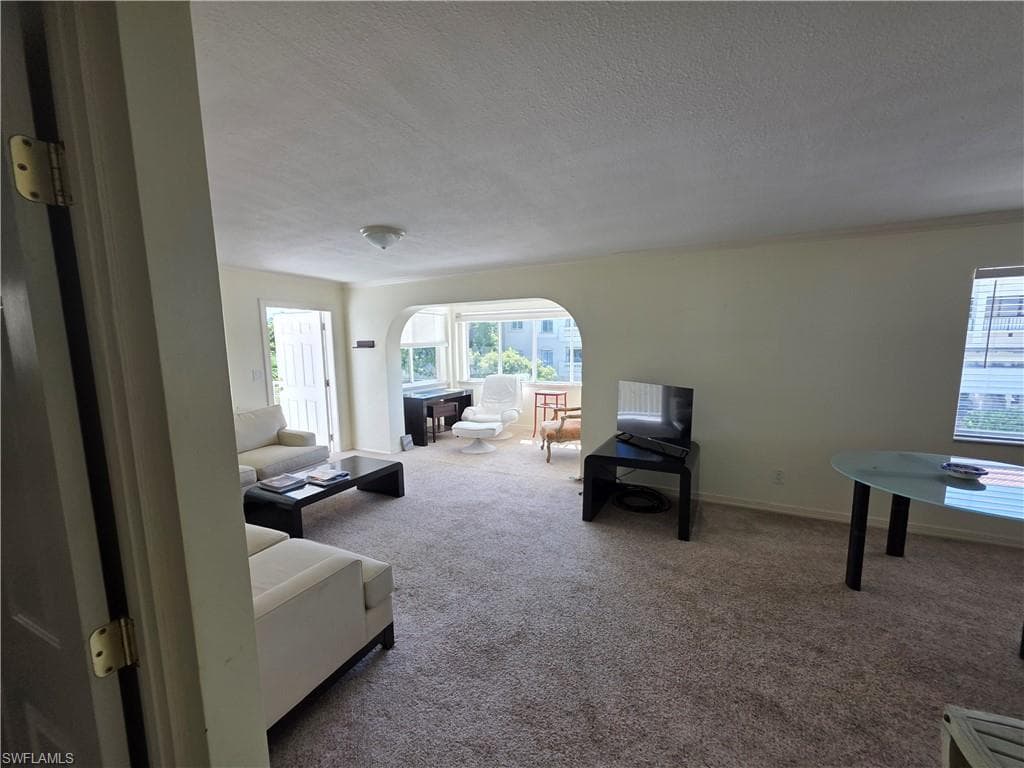 1100 8th Ave S 305a, Naples, FL 34102-10